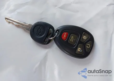 2012 Chevrolet Suburban 1500 Lt from USA, damaged, VIN 1GNSKJE75CR101007